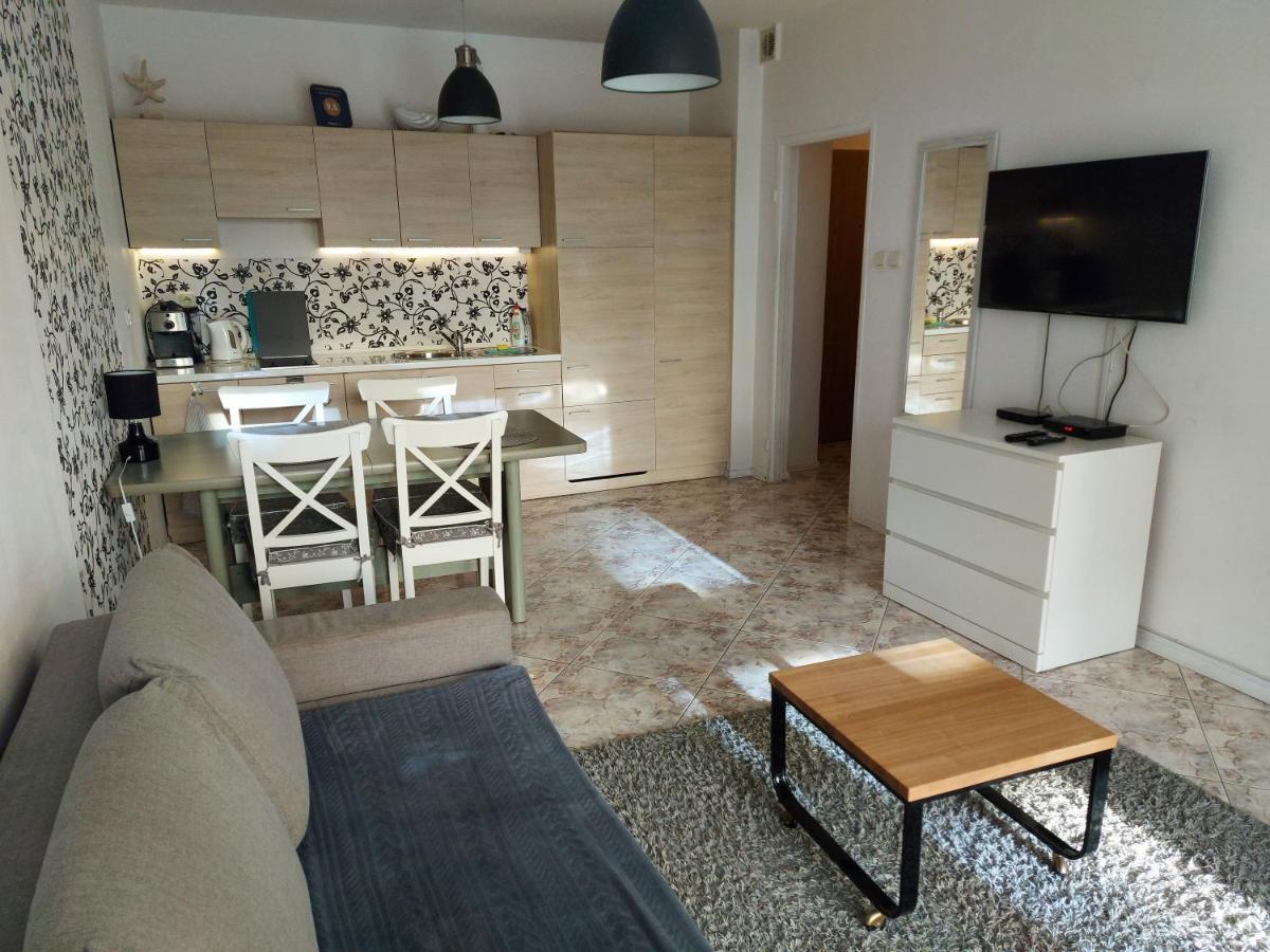 Apartament Portowy Z Garazem, Ul Towarowa Kolobrzeg Bagian luar foto