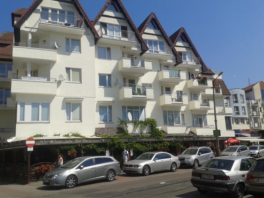 Apartament Portowy Z Garazem, Ul Towarowa Kolobrzeg Ruang foto
