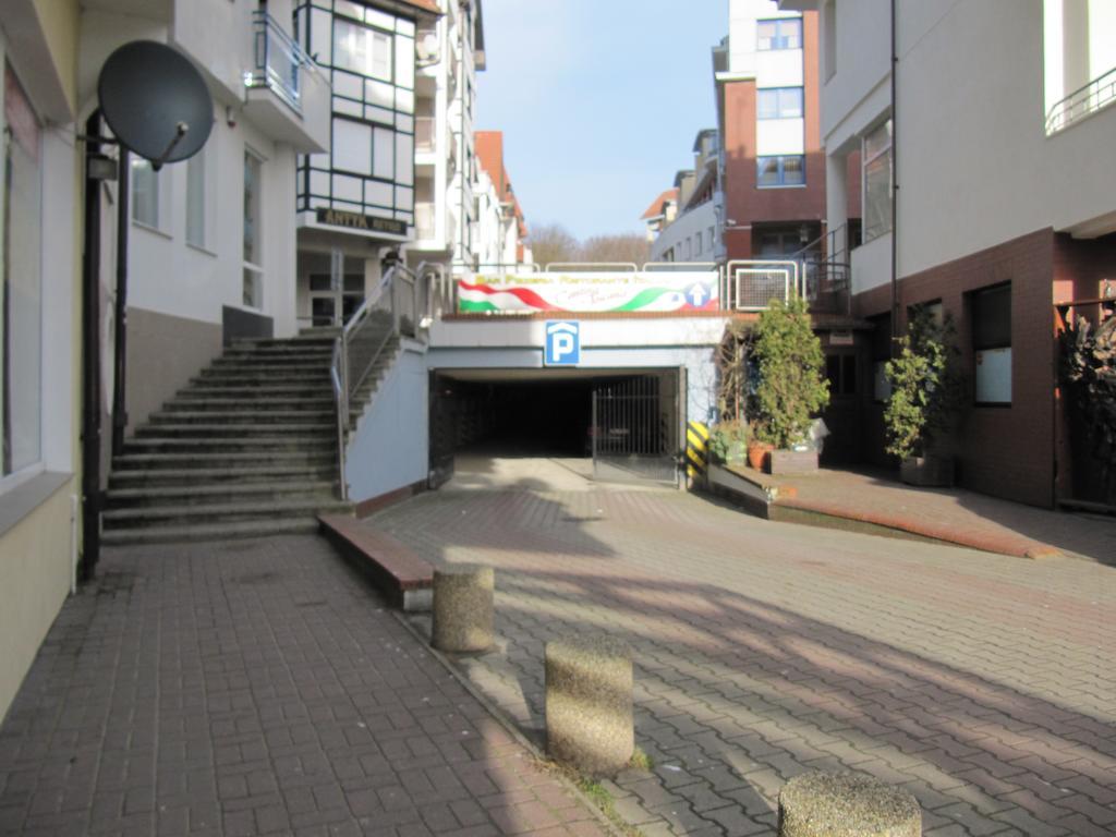 Apartament Portowy Z Garazem, Ul Towarowa Kolobrzeg Bagian luar foto