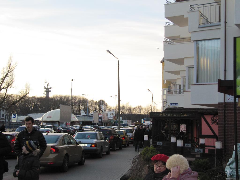 Apartament Portowy Z Garazem, Ul Towarowa Kolobrzeg Ruang foto