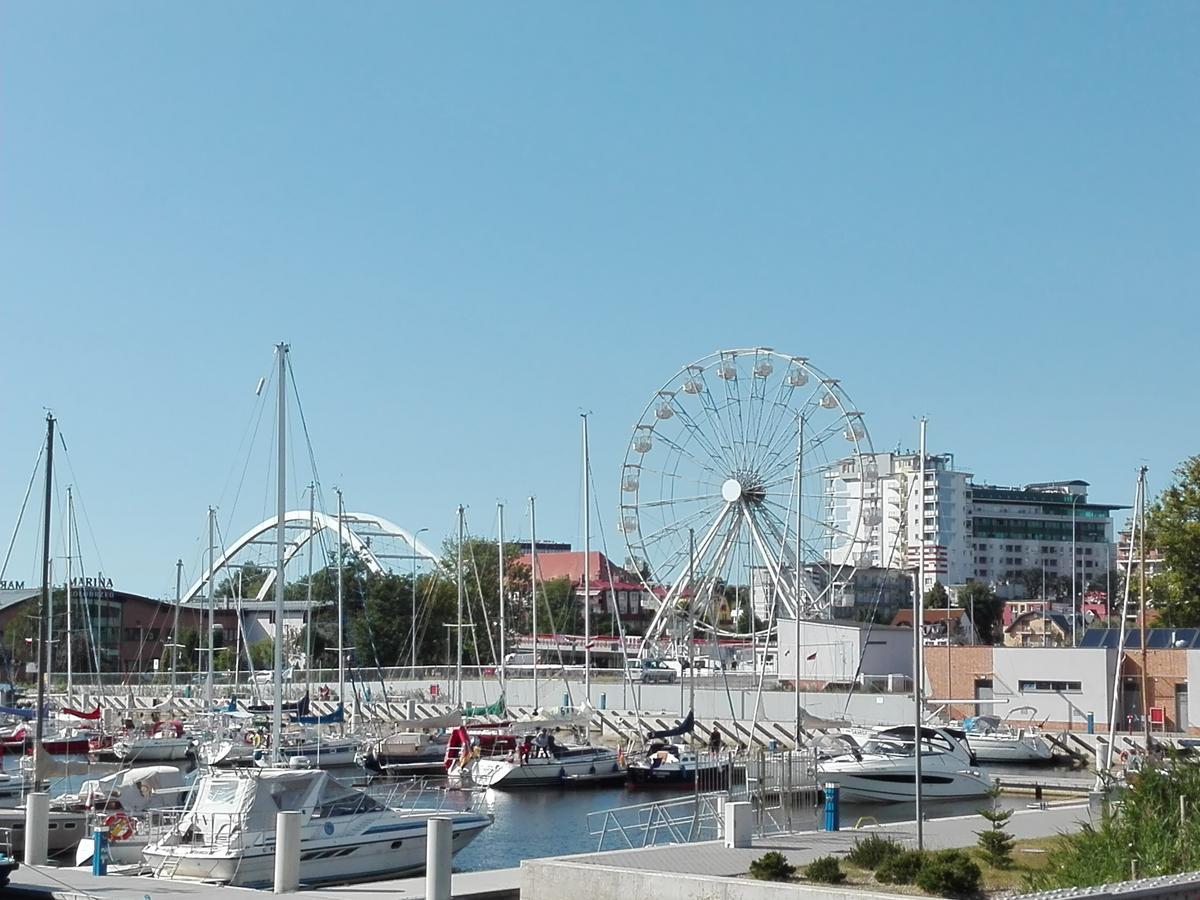 Apartament Portowy Z Garazem, Ul Towarowa Kolobrzeg Bagian luar foto